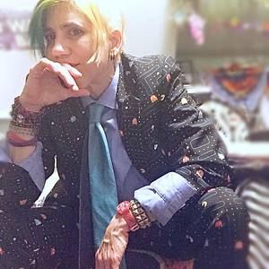 Meet your Posher, Becca